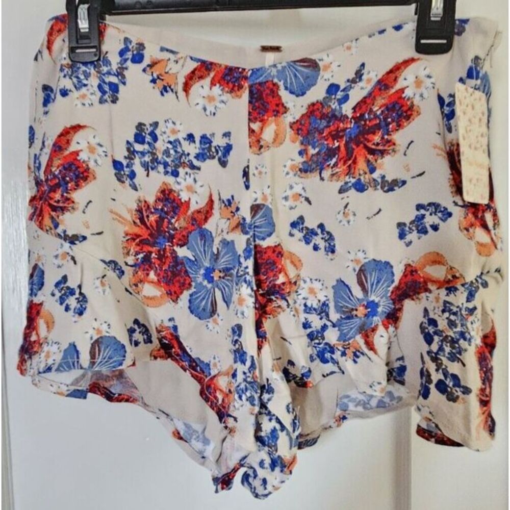 NWT FREE PEOPLE lined floral print sand dollar combo women Sz 4 flare shorts